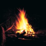 キャンプ好き10人に聞いた、焚き火を囲みながら聴きたい音楽。